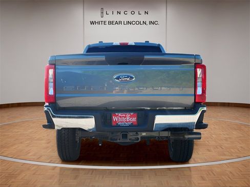 Used 2025 Ford F250 XLT w/ FX4 Off-Road Package image 7