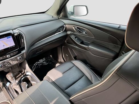 Used 2022 Chevrolet Traverse Premier AWD/4WD image 25
