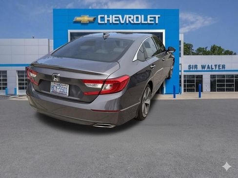 Used 2020 Honda Accord Touring image 9
