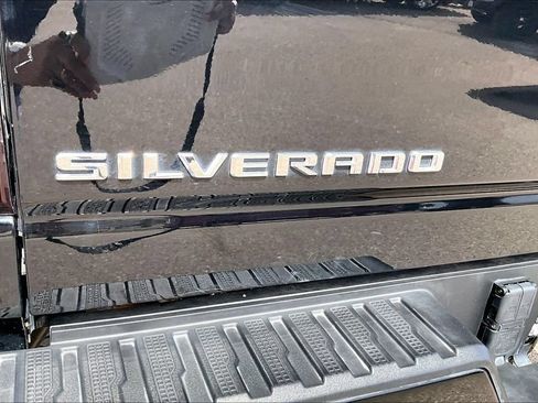 Used 2024 Chevrolet Silverado 3500 High Country w/ Technology Package AWD/4WD image 25