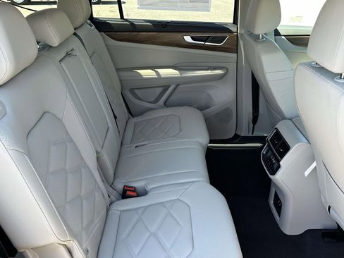 New 2026 Volkswagen Atlas SE AWD/4WD image 15