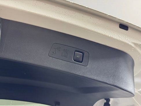 New 2026 Lincoln Corsair Premiere image 59