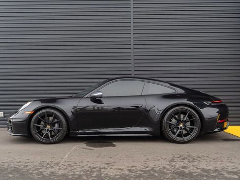 Used 2026 Porsche 911 Carrera T image 2