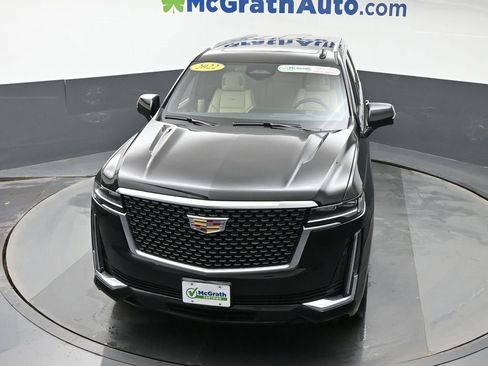 Used 2022 Cadillac Escalade ESV Premium Luxury image 36