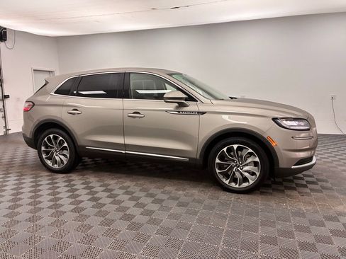 Used 2023 Lincoln Nautilus Reserve image 7