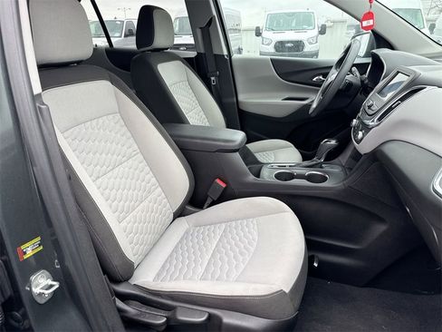 Used 2021 Chevrolet Equinox LS w/ LS Convenience Package image 14