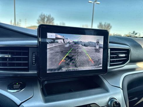 Used 2021 Ford Explorer XLT w/ Equipment Group 202A image 17