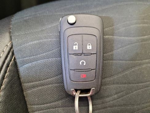 Used 2015 Buick Encore Convenience FWD image 32