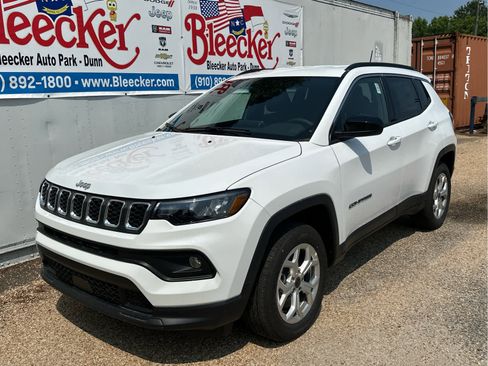 New 2025 Jeep Compass Latitude w/ Convenience Group image 6