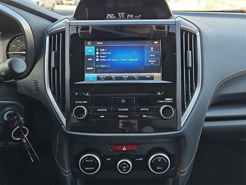 Used 2023 Subaru Crosstrek 2.0i Premium image 21