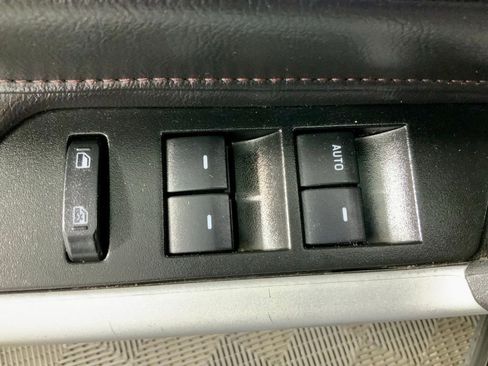 Used 2013 Ford Edge Limited image 18