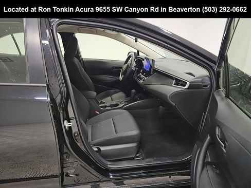 Used 2024 Toyota Corolla LE FWD image 8