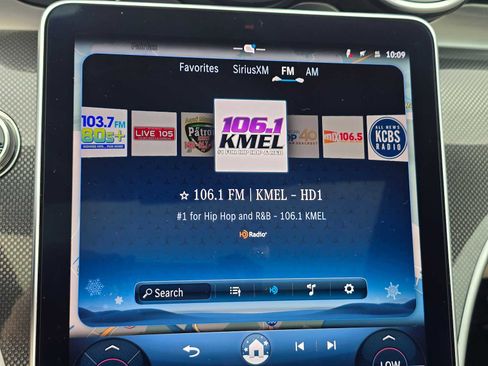 Used 2025 Mercedes-Benz C 300 4MATIC Sedan image 29