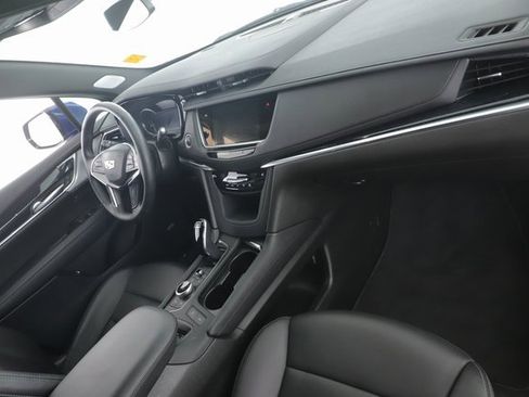 Used 2025 Cadillac XT5 Premium Luxury image 31