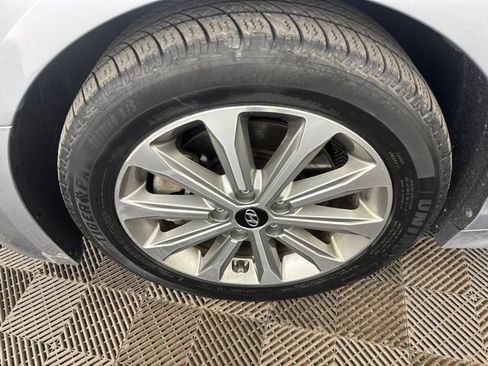 Used 2016 Hyundai Sonata Limited w/ Option Group 05 FWD image 28