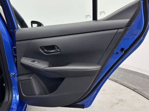 Used 2025 Nissan Sentra SV image 29