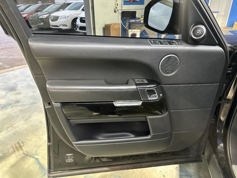 Used 2016 Land Rover Range Rover Supercharged image 15