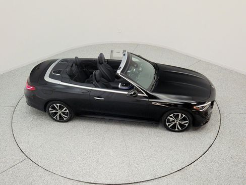 Certified 2025 Mercedes-Benz CLE 300 4MATIC Cabriolet image 25