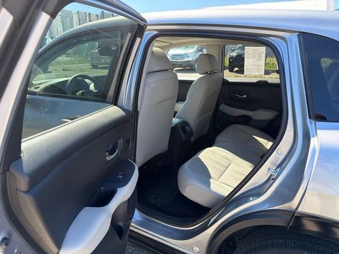 Used 2024 Honda HR-V EX-L image 12