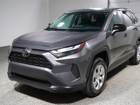Used 2024 Toyota RAV4 LE AWD/4WD image 30