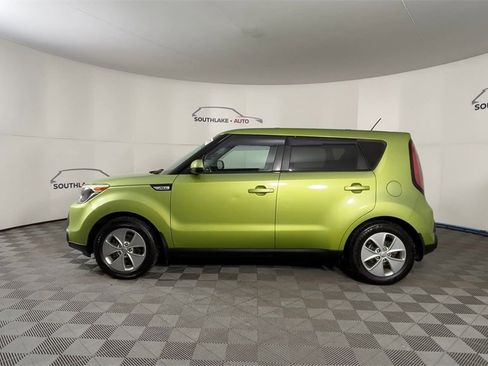 Used 2016 Kia Soul Base image 5