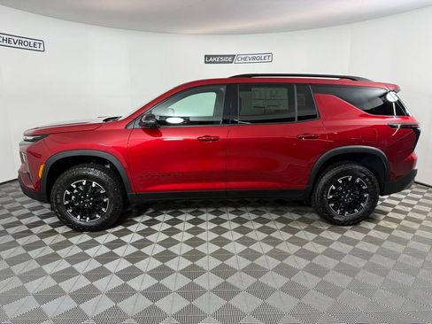 New 2026 Chevrolet Traverse Z71 w/ Driver Confidence Package image 3