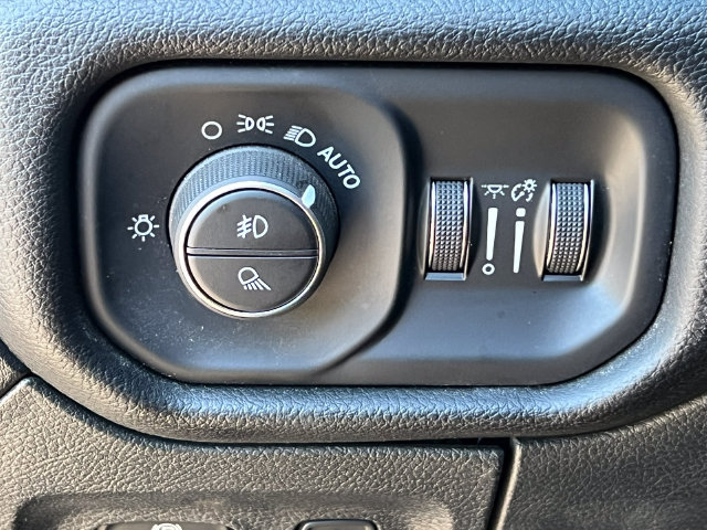 Used 2025 RAM 1500 Big Horn AWD/4WD image 19