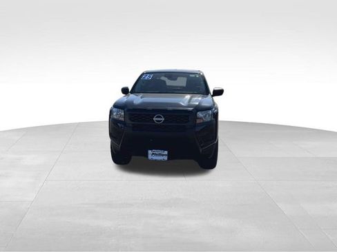 Used 2025 Nissan Frontier S image 3