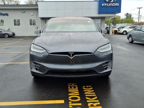 Used 2021 Tesla Model X Long Range AWD/4WD image 2