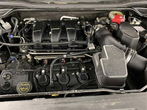 Used 2018 Ford Explorer Limited image 34