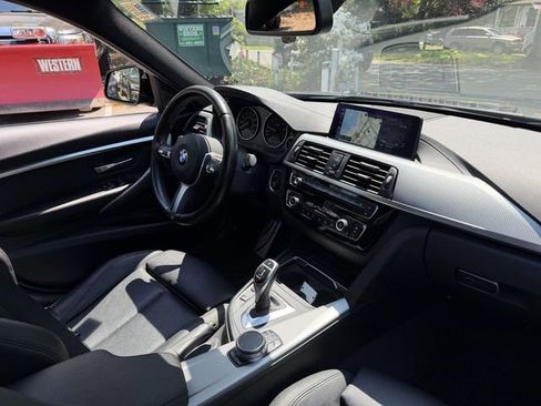 Used 2018 BMW 340i xDrive Sedan AWD/4WD image 8