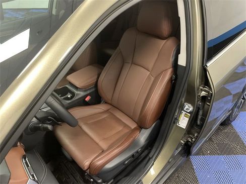 Used 2025 Subaru Outback Touring XT image 11