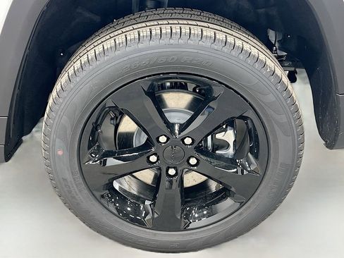 New 2025 Jeep Grand Cherokee L Limited w/ Black Appearance Package image 41