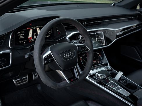Certified 2024 Audi RS 6 performance AWD/4WD image 24