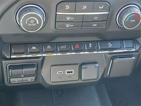 Used 2024 Chevrolet Silverado 1500 Custom Trail Boss w/ Turbomax Blackout Package image 19