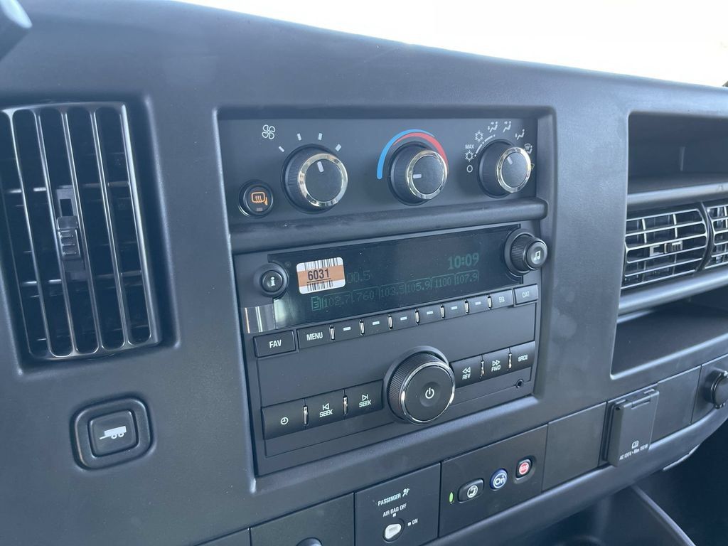 New 2025 GMC Savana 2500 Extended w/ Driver Convenience Package RWD image 13