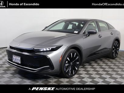 Used 2023 Toyota Crown Platinum