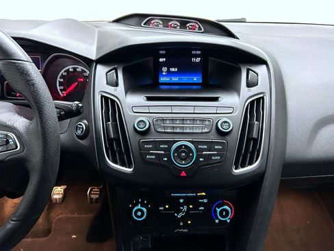 Used 2017 Ford Focus ST FWD image 13