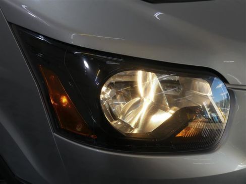 Used 2018 Ford Transit 350 XL image 12