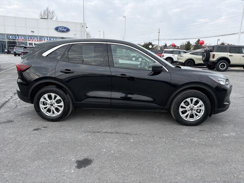 Used 2023 Ford Escape Active image 2