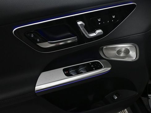 Certified 2026 Mercedes-Benz GLC 300 image 8