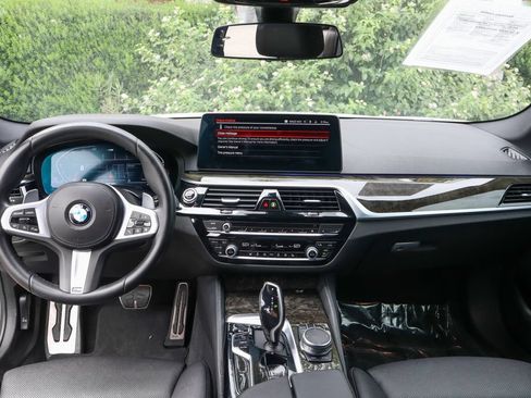 Used 2022 BMW 540i w/ M Sport Package RWD image 29
