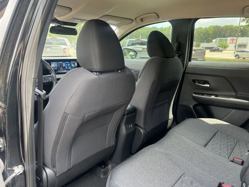 New 2026 Nissan Kicks SV w/ Charging Package FWD image 17