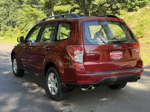 Used 2012 Subaru Forester 2.5X w/ Alloy Wheel Pkg AWD/4WD image 9