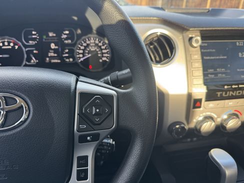 Certified 2020 Toyota Tundra SR5 image 24
