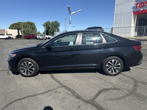 Used 2024 Volkswagen Jetta S FWD image 2