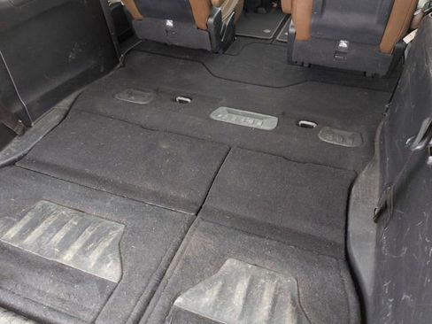 Used 2019 Chrysler Pacifica Limited w/ Tire & Wheel Group image 25