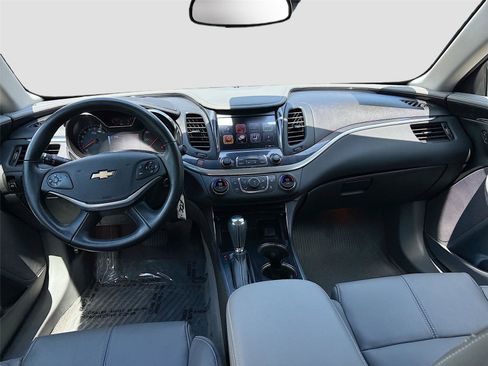 Used 2017 Chevrolet Impala LT w/ Leather Package image 23