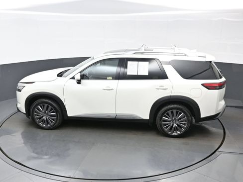Used 2023 Nissan Pathfinder SL w/ SL Premium Package AWD/4WD image 40