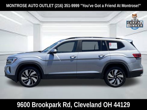 Used 2024 Volkswagen Atlas SE w/ Panoramic Sunroof Package AWD/4WD image 7